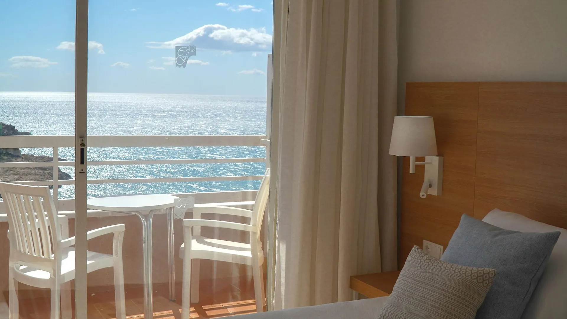 סאלו Hotel Cala Font