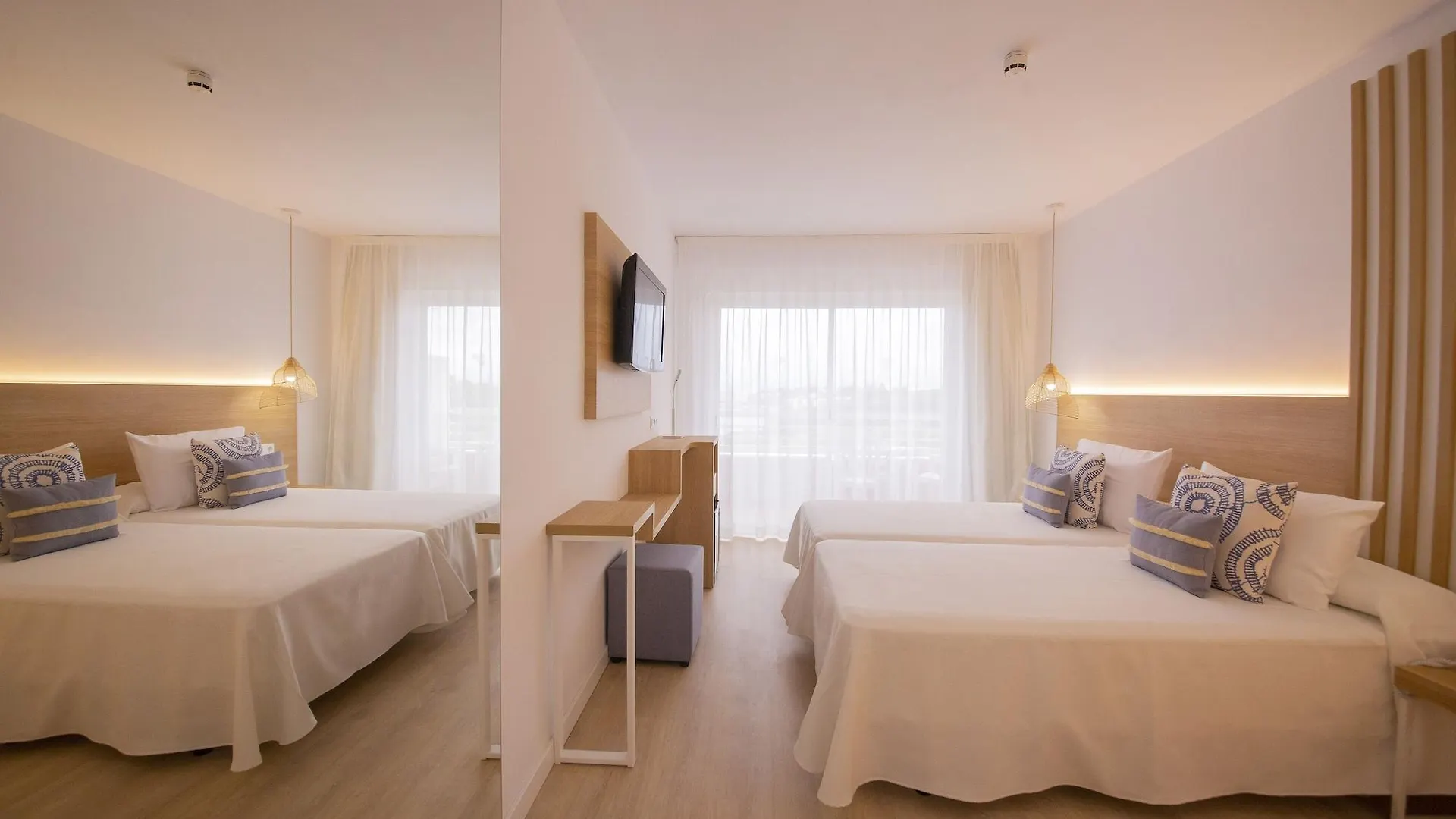 Hotel Cala Font Salou 4*,  Spanien