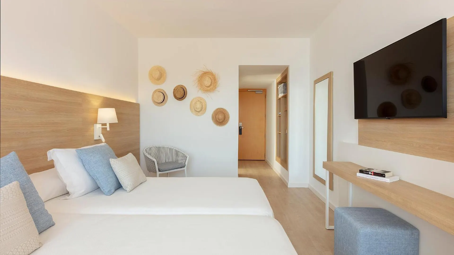 Hotel Cala Font Салоу 4*,