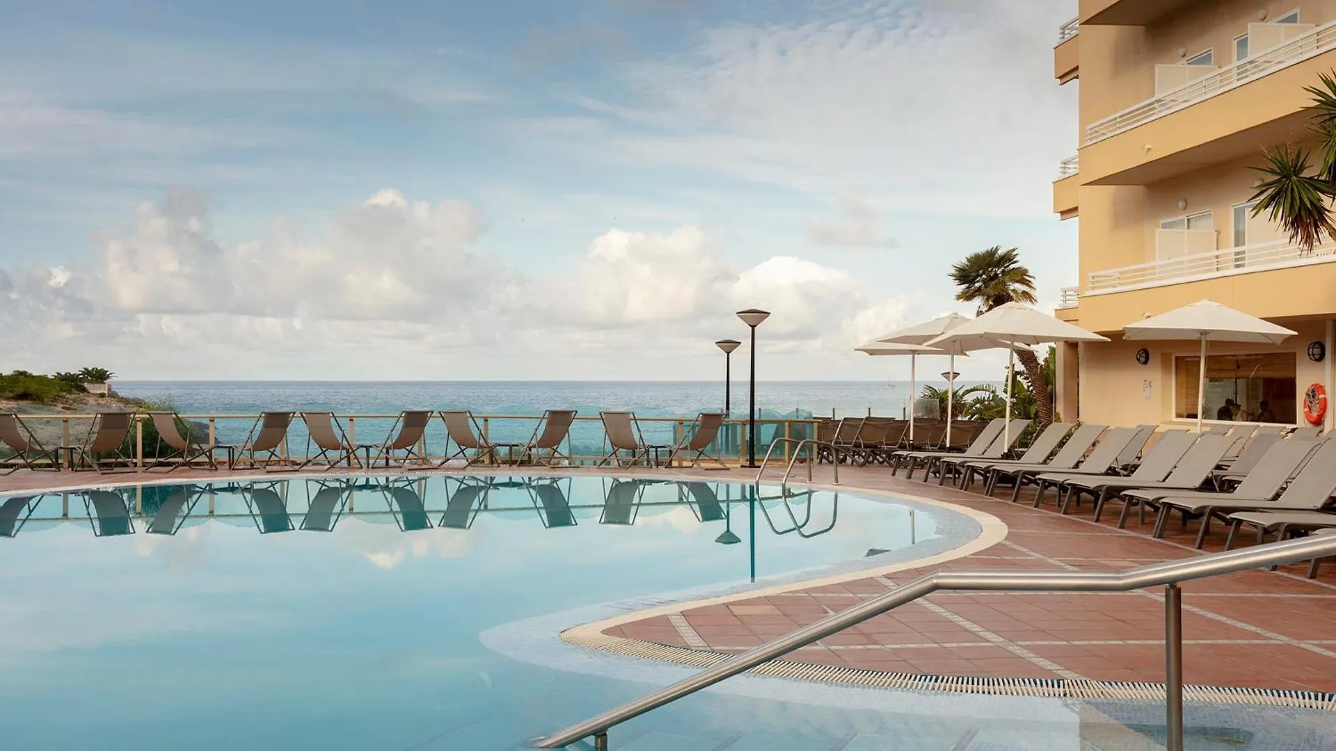 Hotel Cala Font Σαλού Ισπανία